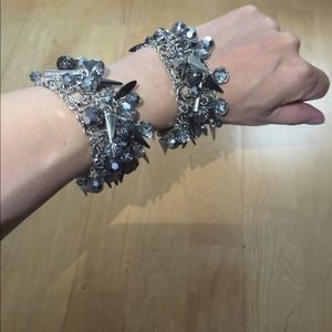 Bracelet with a lot of beads each $50